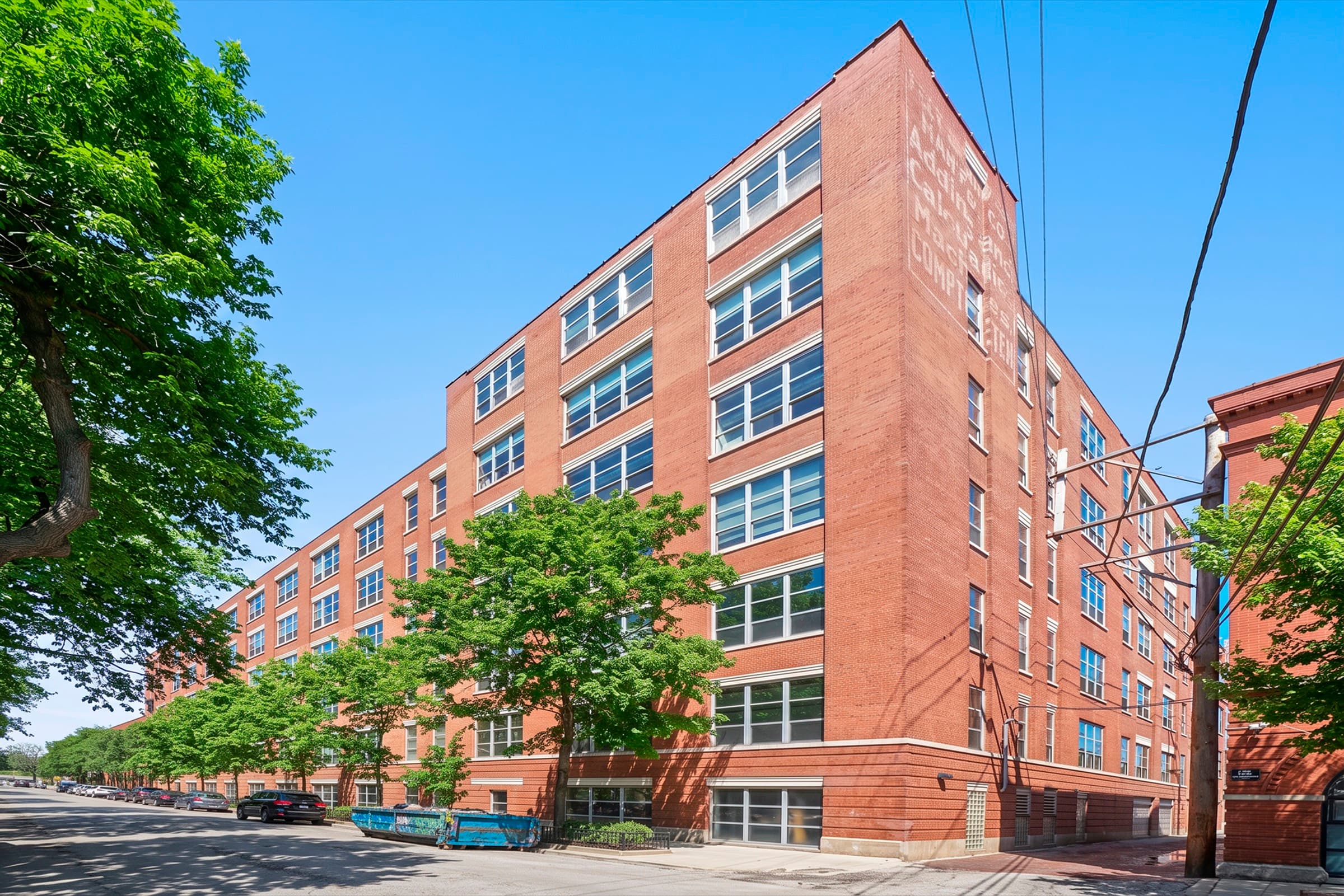 PAC Lofts, the 1908 brick factory building at 1735 N Paulina, Chicago